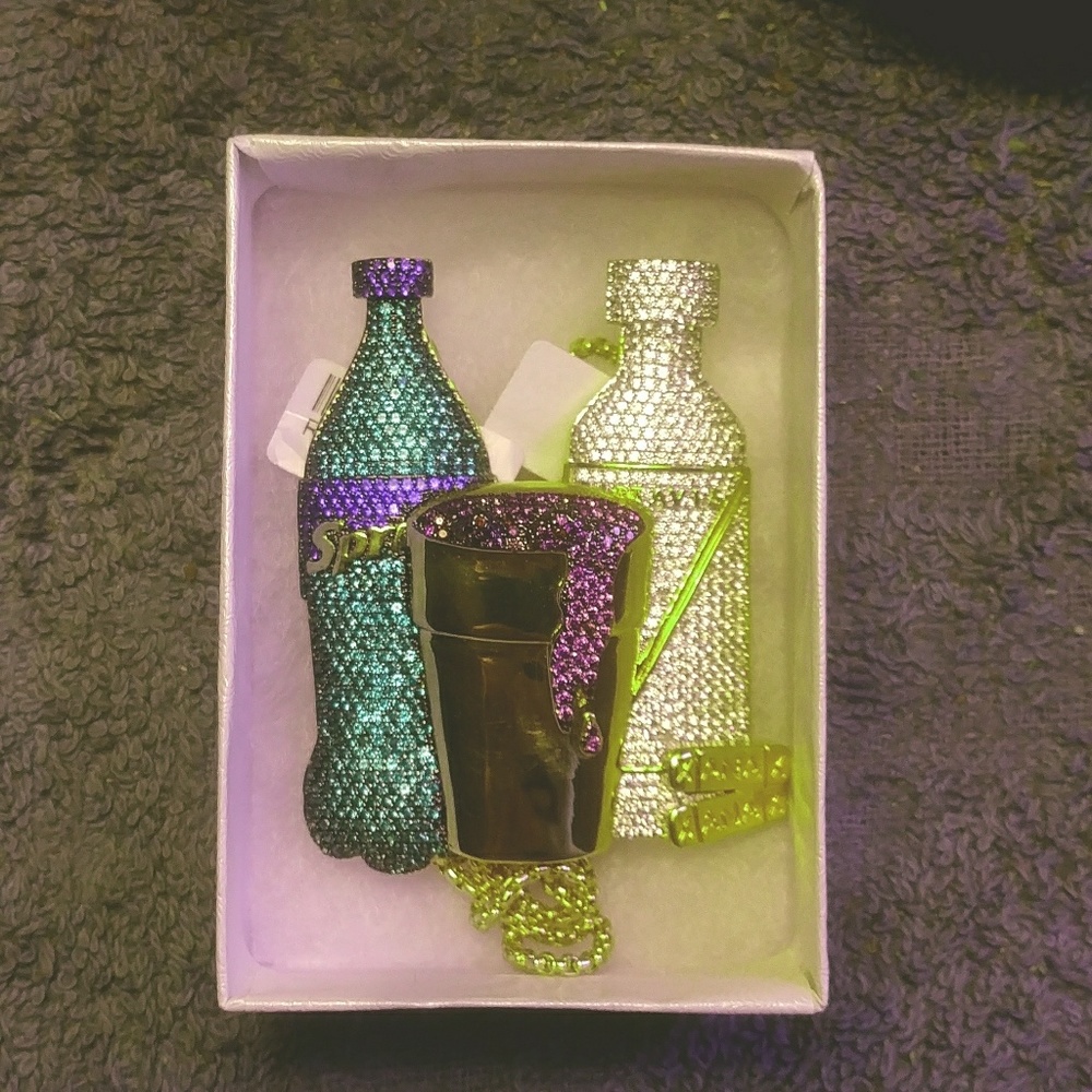 14 Carrot gold lab diamond Sprite chain necklace